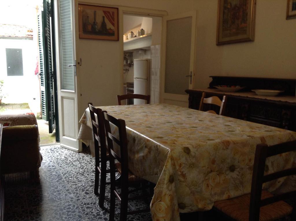 Casa Sara Villa Viareggio Cameră foto